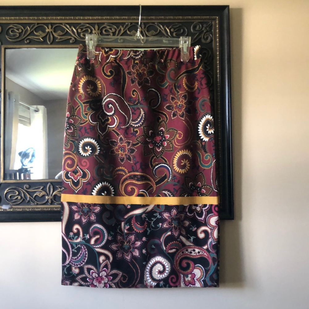 Melissa Paige Pencil skirt